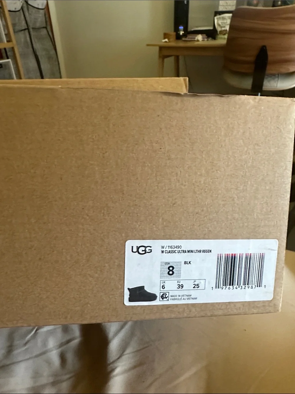 UGG Cardboard Shoe Box - Brown